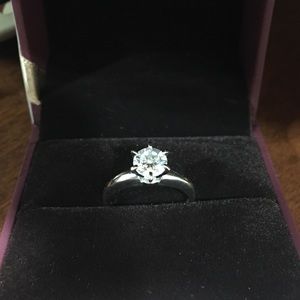 14K White Gold, Cubic Zirconia Ring, 1.00 carat